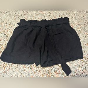 Michael Kors linen high waisted shorts with linen belt